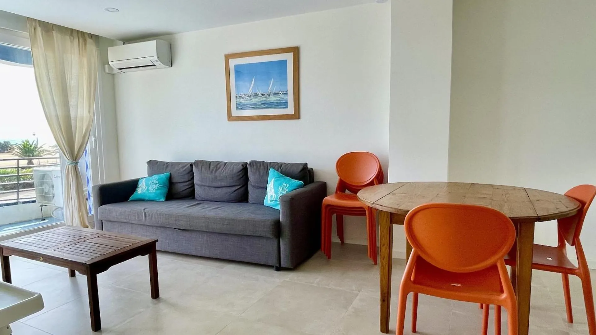 Catalonia 1-7 Apartment أولاستارتيت إسبانيا